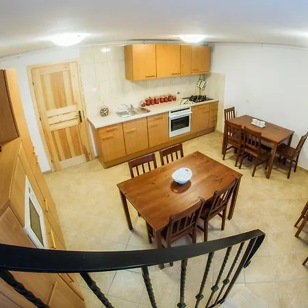 Mazurski Zakatek-apartamenty 3*