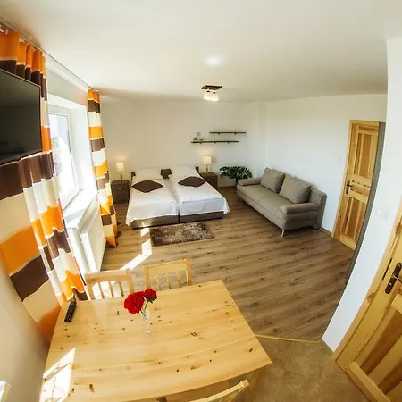 Mazurski Zakatek-apartamenty Affittacamere 3*